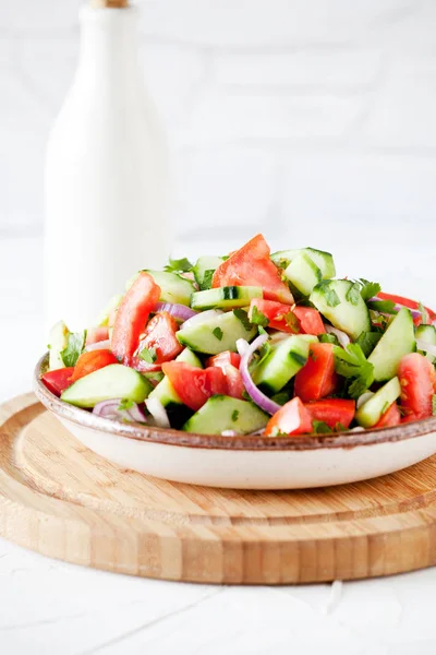 Ensalada Refrescante Casera Con Tomates Pepinos —  Fotos de Stock