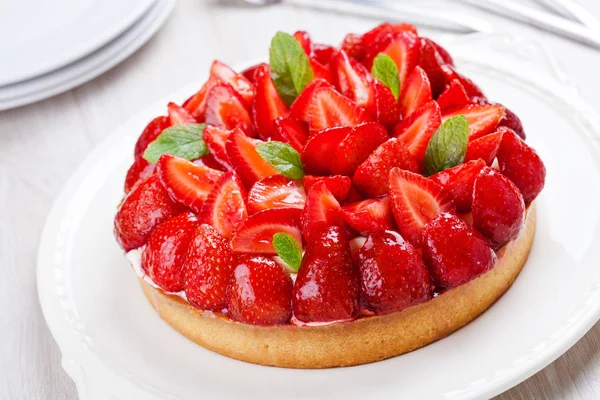 Homemade Strawberry Pie With Organic Strawberries — Stock Photo, Image