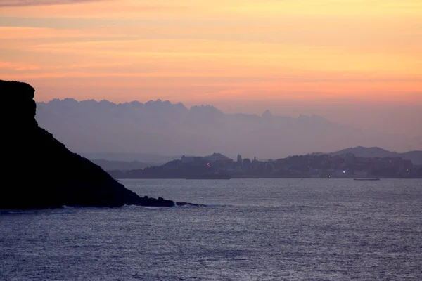 Vista Para Pôr Sol Praia Costa Atlântica Espanha Cantábria — Fotografia de Stock