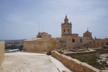 Malta, Gozo 'daki Victoria Cittadella' daki Hüküm Katedrali 'nin yan görüntüsü