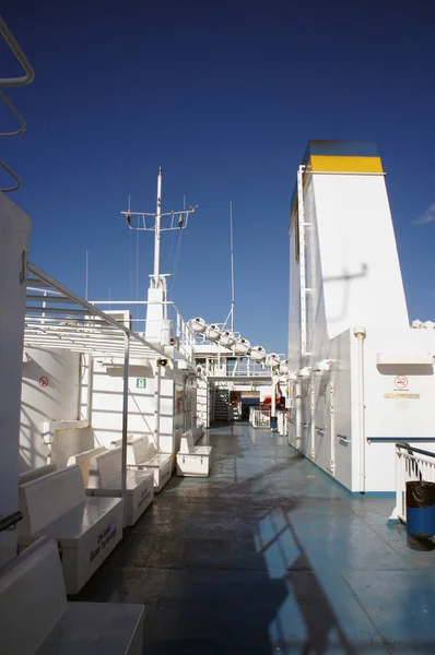 Ferry deck between Malta and Gozo islands (Cirkewwa - Mgarr) — Stock Photo, Image