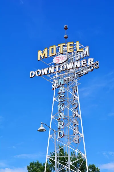 Flagstaff Julio 2017 Neon Sign Downtowner Motel Uno Los Antiguos — Foto de Stock