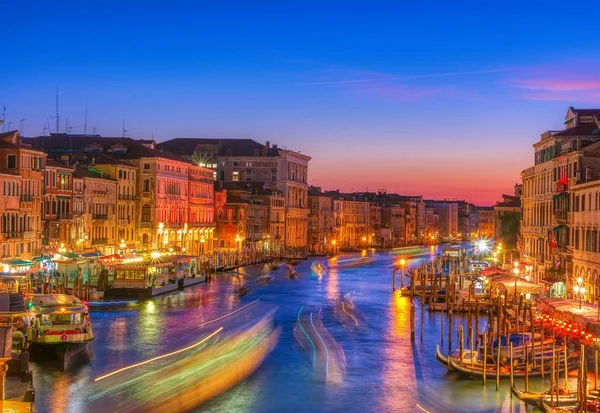 Grand canal at sunset in Venice, Italy. — Stock Photo, Image