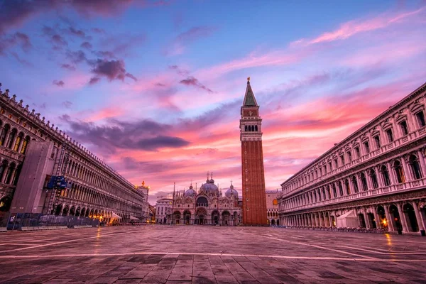 Venetië Italië Oktober 2019 Sint Marcoplein Met Campanile Basiliek Venetië — Stockfoto