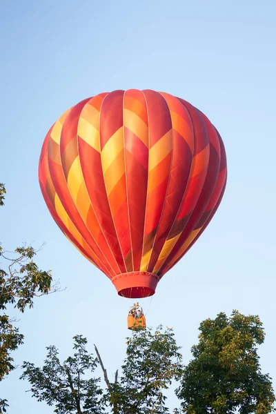 Branchburg New Jersey Lipca 2018 Balonem Dostaje Gotowy Lądowania Pobliżu — Zdjęcie stockowe