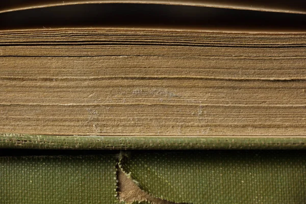 Een Close Van Een Oude Stapel Beschadigde Boeken — Stockfoto