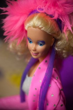 1986 Rockstar Barbie Bebek