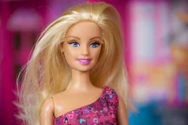 2000'li yıllarda Barbie Bebek