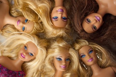 Barbie Bebek Koleksiyonu