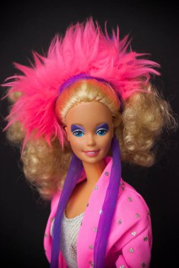1986 Rockstar Barbie Bebek