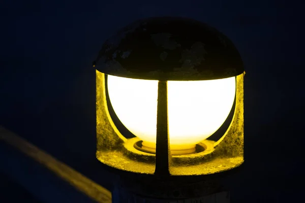 Close Vintage Bollard Lamp Wooden Railing Bokeh Background Night Time — Stock Photo, Image