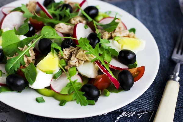 Nicoise Salad Tuna Egg Cherry Tomatoes Black Olives Grey Dark — Stock Photo, Image