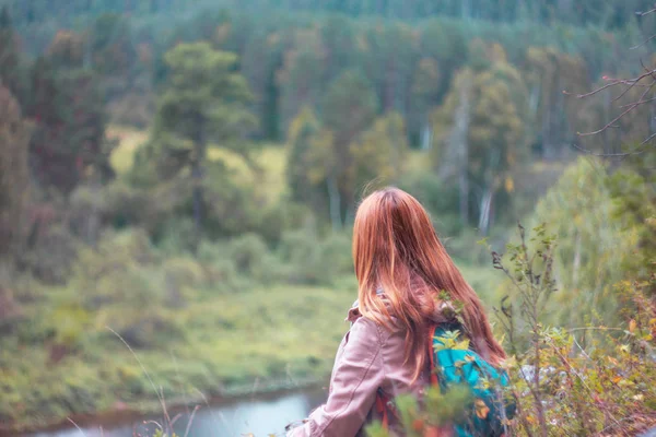 Girl Traveler Red Long Hair Sitting Looking Wild Nature — Stock Photo, Image