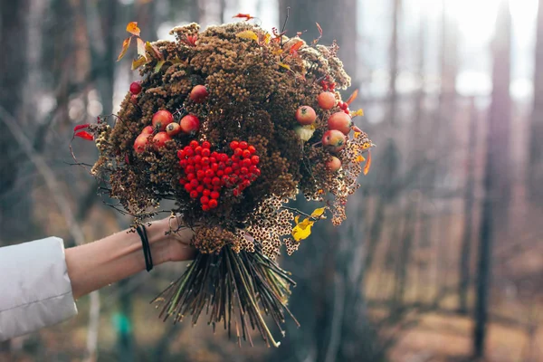 Autumn Winter Forest Dried Bouquet Woman Hands Diy — Stock Photo, Image