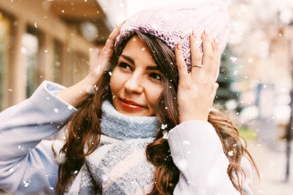 Portrait Young Beautiful Woman Coat Hat Enjoing First Snow — Stock Photo, Image