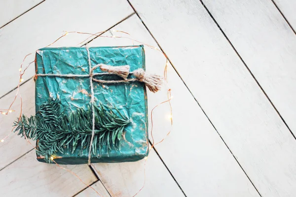 Рождественский Подарок Коробка Огни Ретро Декор Фон — стоковое фото