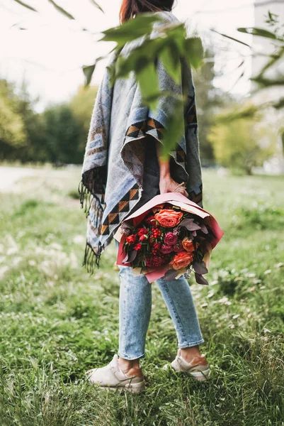 Young Brunette Woman Poncho Jeans Holds Beautiful Bouquet Different Flowers — Stock Photo, Image