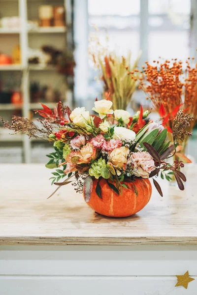 Diy Autumn Flower Arrangement Bouquet Pumpkin Floristry Studio — Stock Photo, Image