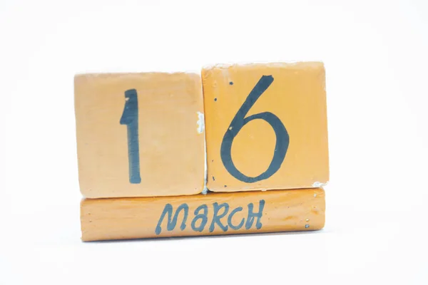 März Tag Des Monats Handgemachter Holzkalender Isoliert Auf Weißem Hintergrund — Stockfoto