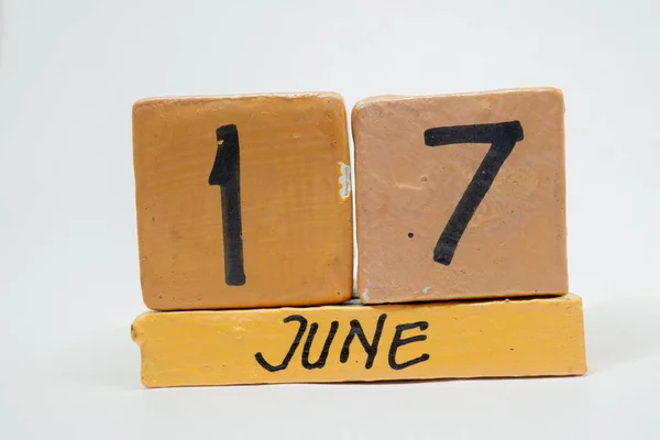 June 17Th Day Month Handmade Wood Calendar Isolated White Background — Stock Photo, Image