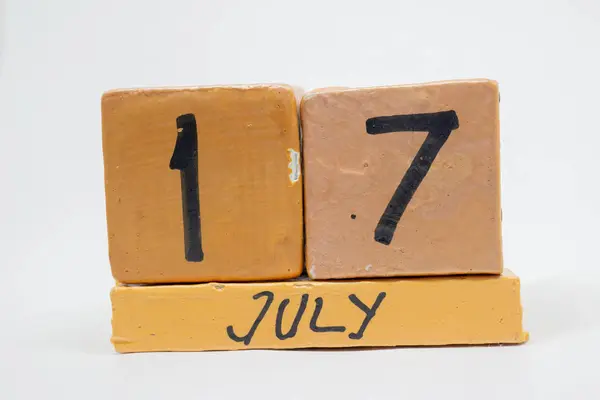 Virkelig Juli Dag Måneden Håndlaget Trekalender Isolert Hvit Bakgrunn Sommermåned – stockfoto