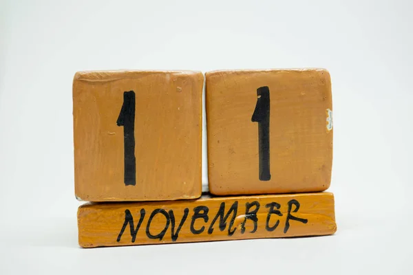 Novembre Jour Mois Calendrier Bois Fait Main Isolé Sur Fond — Photo