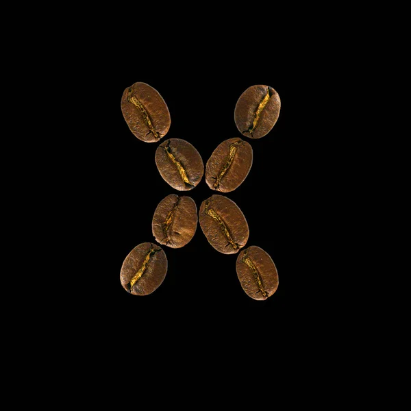 Conceito alfabeto fonte de café isolado no fundo branco. Top view Alfabeto feito de grãos de café torrados. Carta X — Fotografia de Stock