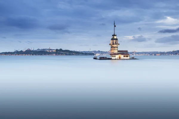 İstanbul Kız Kulesi görünümünü