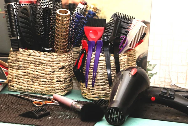 Brosses Cheveux Barrettes Instructions Coiffeur Dans Salon — Photo