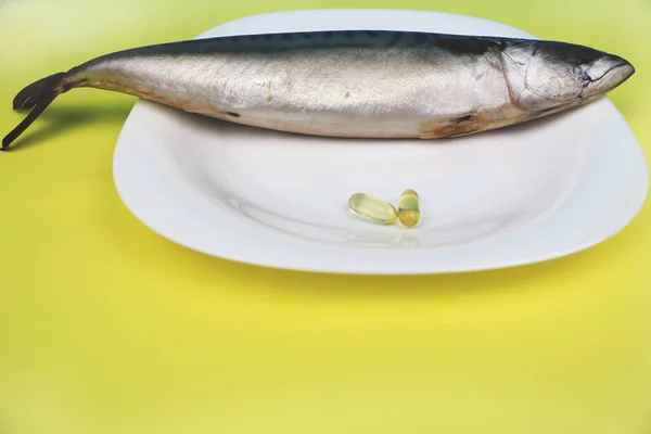 Omega 3: mackerel fish or fat capsules