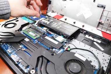 Bilgisayar tamir: Ana laptop tamir