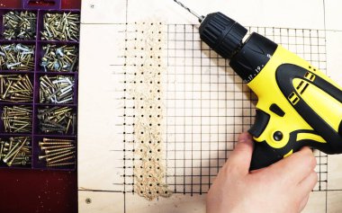 Adam bir tatbikat atölye gibi çalışıyor