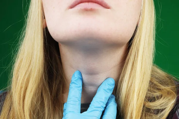 Girl Examination Doctor Thyroid — Stock Photo, Image