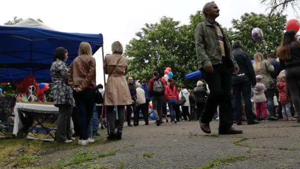 Nikopol Ucrania Mayo 2019 Grupo Personas Plaza Festival Concepto Unas — Vídeos de Stock