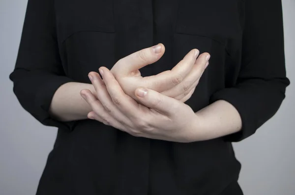 Mujer Sufre Dolor Los Dedos Artritis Artrosis Desgaste Del Cartílago — Foto de Stock