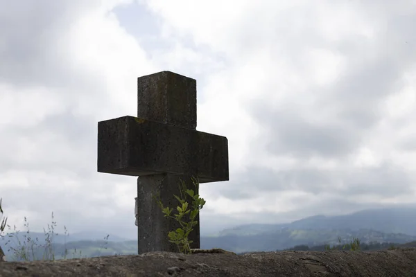 Kruis Een Begraafplaats — Stockfoto