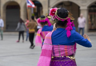 Tay halk dansları topluluğu