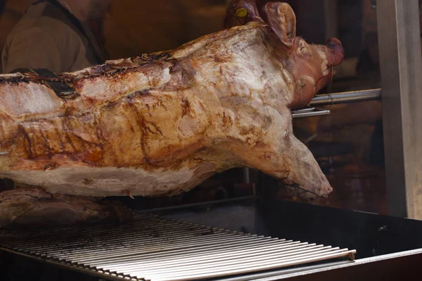 Bir et lokantası ızgara domuz