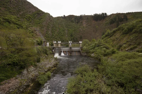 Dam Reservoir — Stock Photo, Image