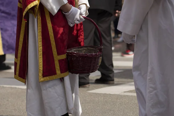 Con Mano Cesto Processione Settimana Santa Asturie — Foto Stock