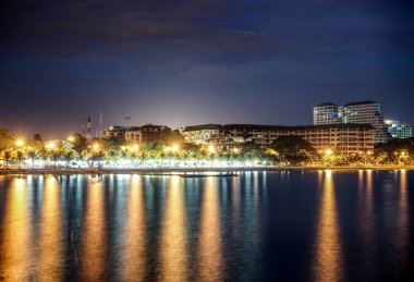 Pattaya City, Tayland biraz dışında Ban Amphur yerel Beach'de bir gizemli nightshot