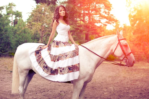 Krásná Žena Koni Jízda Rider Žena Koni — Stock fotografie