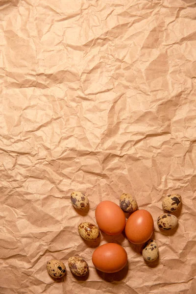 Πασχαλινά Αυγά Χαρτί Τσαλακωμένο Kraft Φωτογραφία Αρχείου