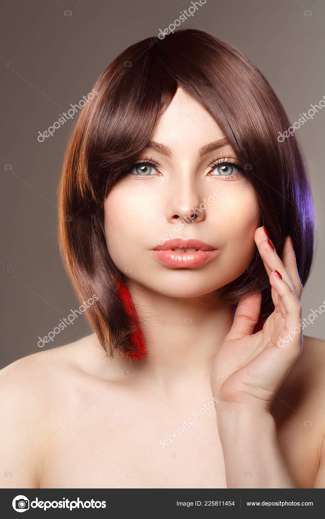 Young Beautiful Woman Short Hair Short Fashionable Haircut Girl