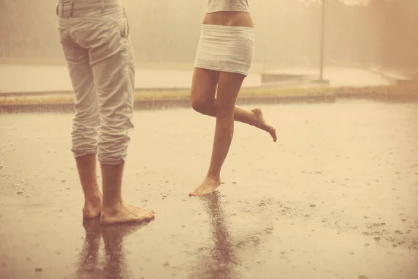 Loving Couple Rain Barefoot Man Woman Love — Stock Photo, Image