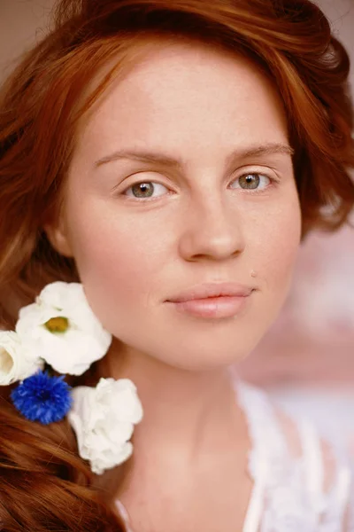 Stylist Makes Makeup Bride Wedding — Stock Photo, Image