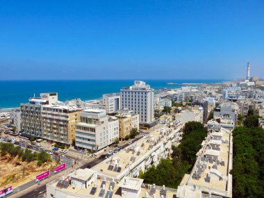 Panorama yeni ilçelerin şehir ve yerleşim alanları içinde gökdelenler ile Tel Aviv city of. 2018 yazında