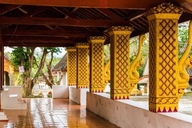 Luang Prabang, Laos tapınakta Teras. Metin için yer kopyalayın                  