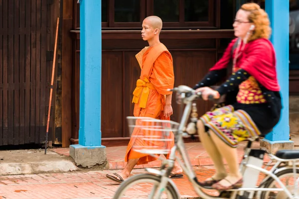Luang Prabang Laos Januar 2017 Mönch Auf Einer Straße Der — Stockfoto