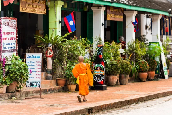 Luang Prabang Laos Ledna 2017 Malý Mnich Městě Kopírovat Prostor — Stock fotografie